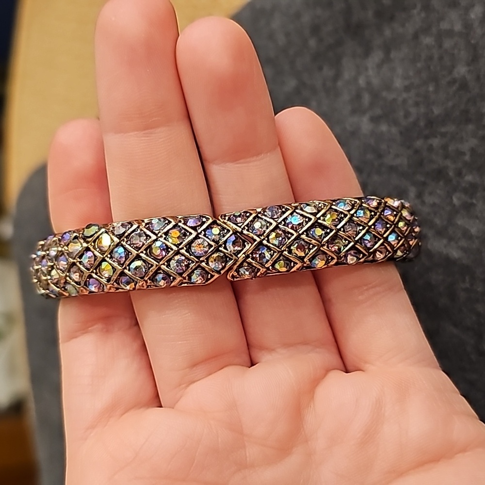 Hinged, oil slick bead bracelet, some stretch